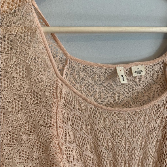 Moth brand. Lightweight, woven, soft, fluttery. - Picture 2 of 4